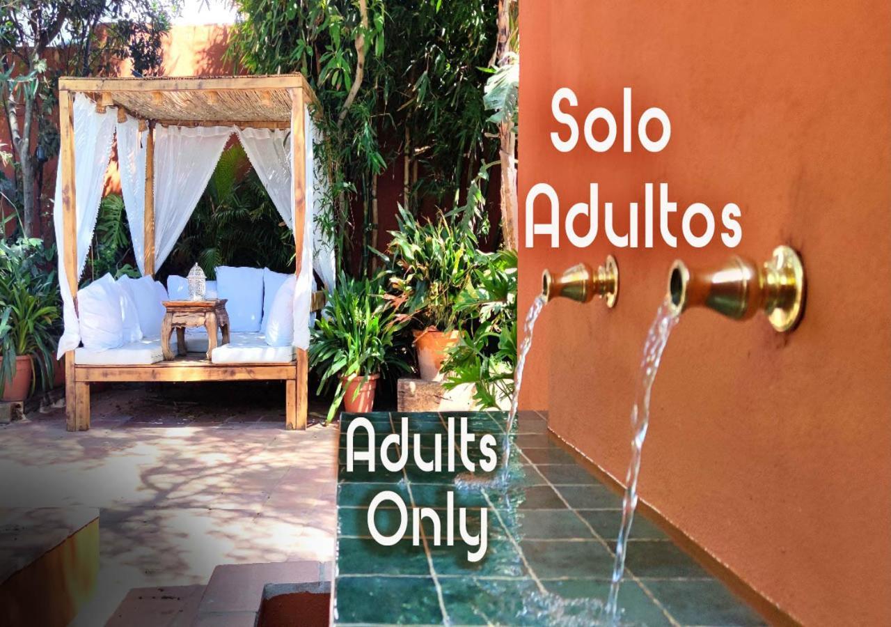 Отель La Posada De Lola - Adults Only Болония Экстерьер фото
